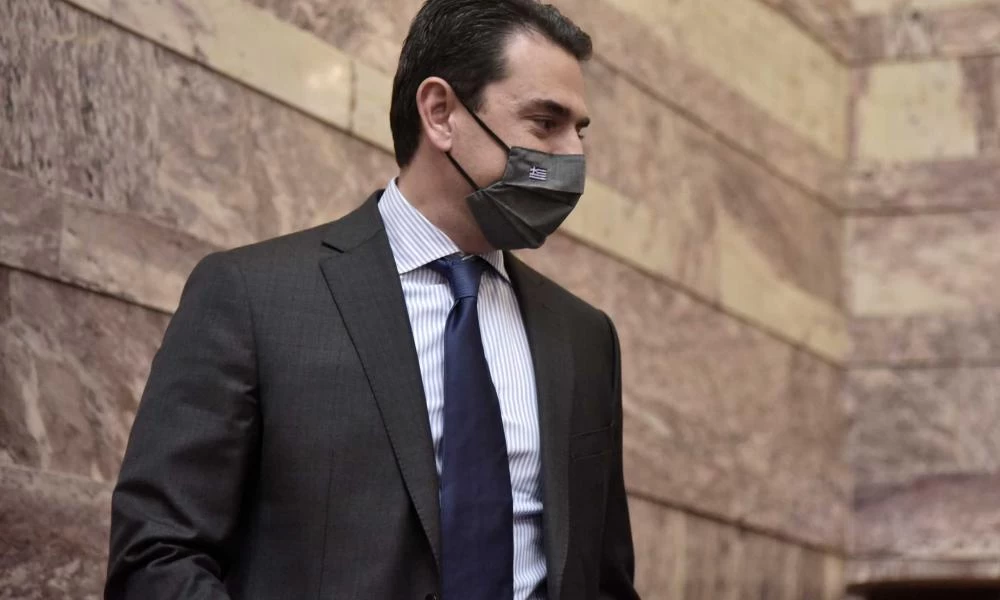 Σκρέκας για διακοπές ρεύματος: Σχέδια για μόνιμο μηχανισμό αποζημίωσης σε όσους ταλαιπωρούνται